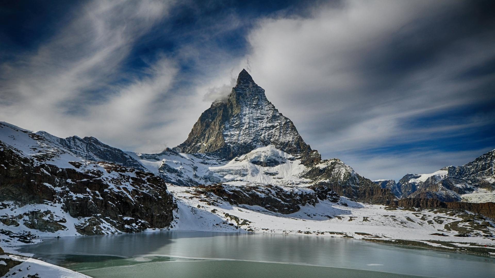 Das Matterhorn in den Schweizer Alpen